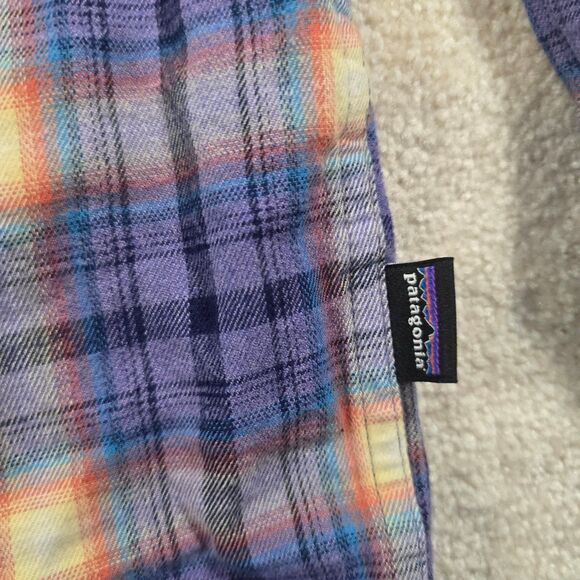 Patagonia Men's Long-Sleeved Lightweight Fjord Flannel Shirt XL Item 42410 - Picture 4 of 6